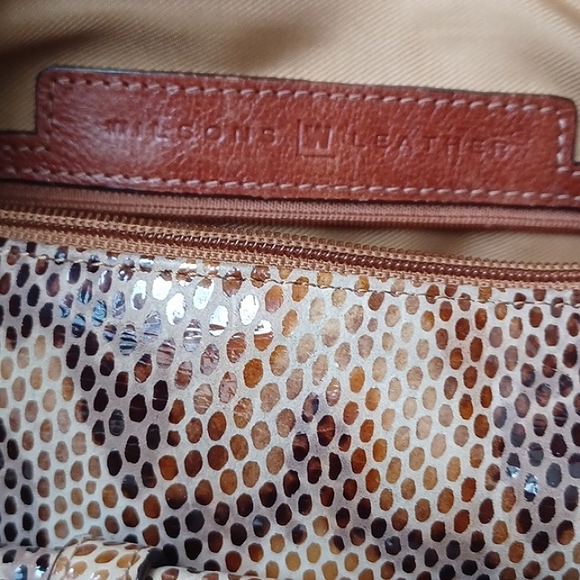 Wilson's Leather Shoulder Bag Style 30148-20 Animal Print - Picture 2 of 16